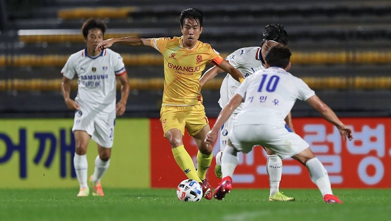 Tô Bún Chả hôm nay có gì: Soi kèo Suwon FC vs Gwangju, 17h30 ngày 18/7/2025